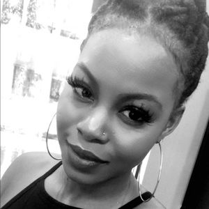 Meet your Posher, Kareena